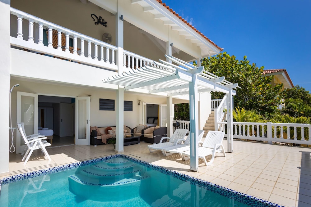 Villa photo 3
