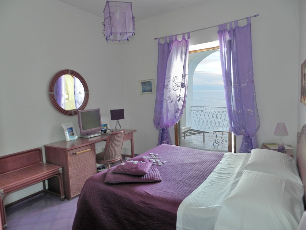 Superior Double Room, Terrace, Sea View photo 2