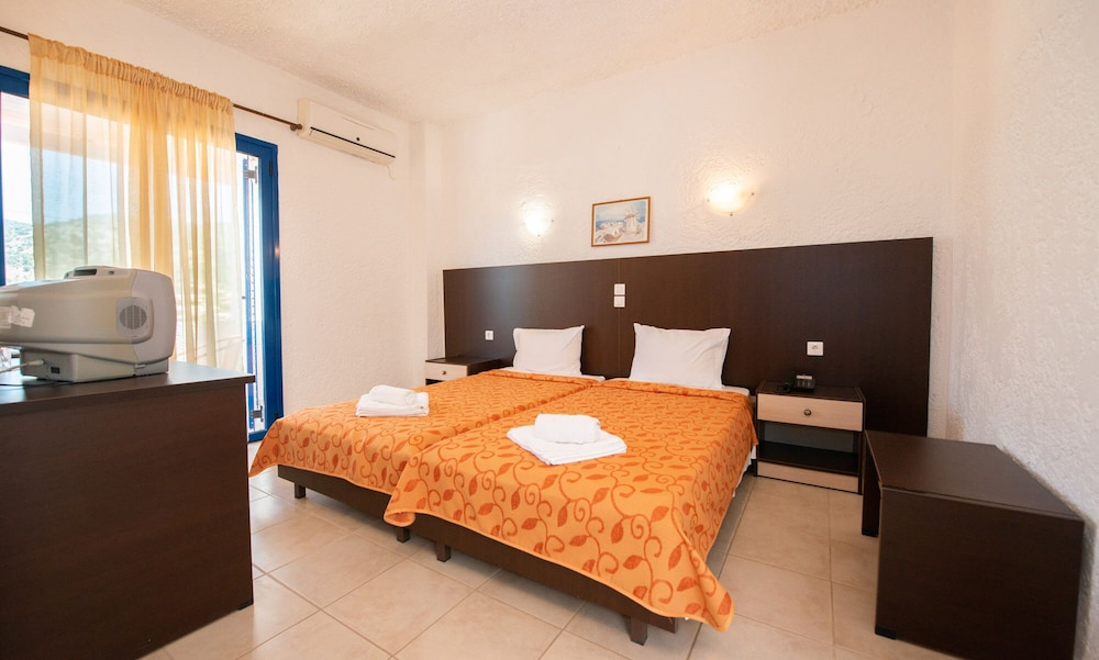 Basic Double Room photo 1