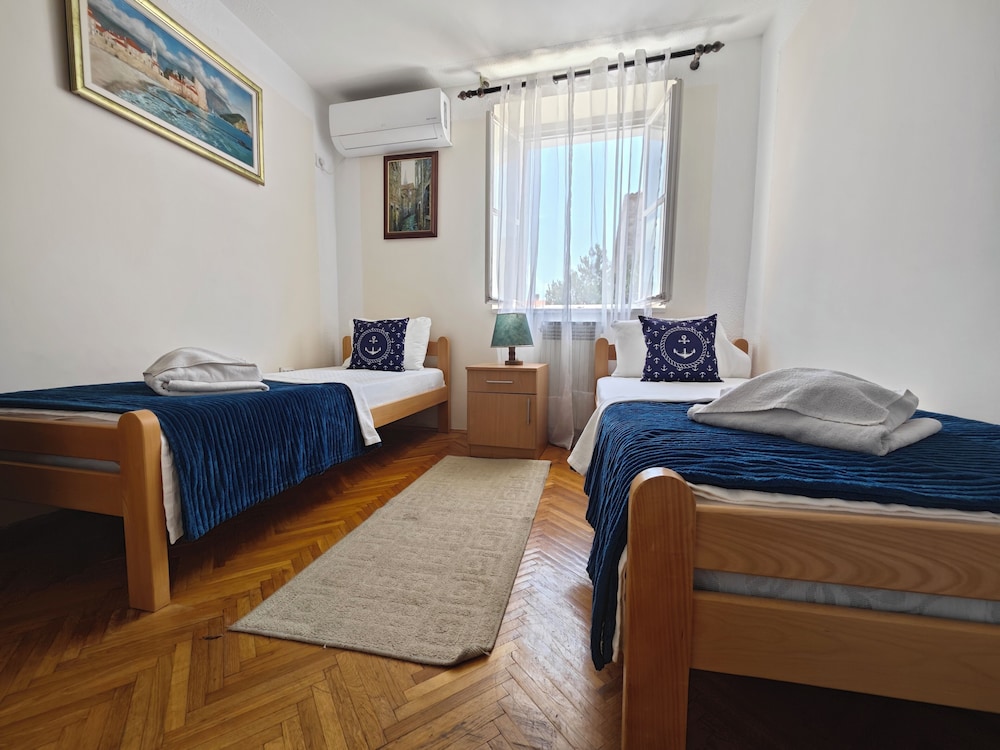 Standard Twin Room, City View