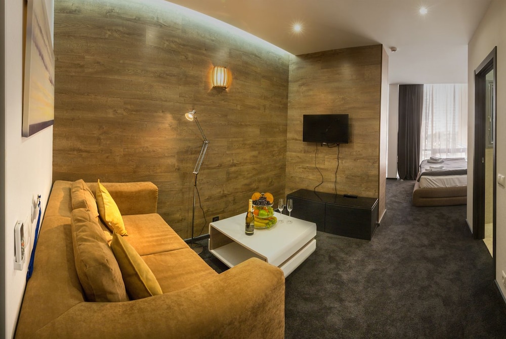 Family Suite photo 2