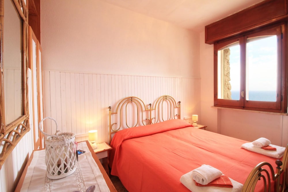 Apartment (3 Bedrooms)