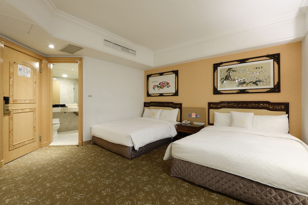 Deluxe Quadruple Room - Photo 5