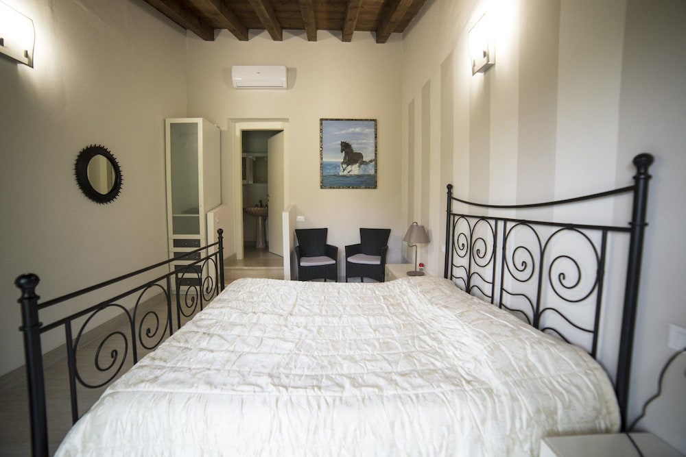 Standard Triple Room, Garden View