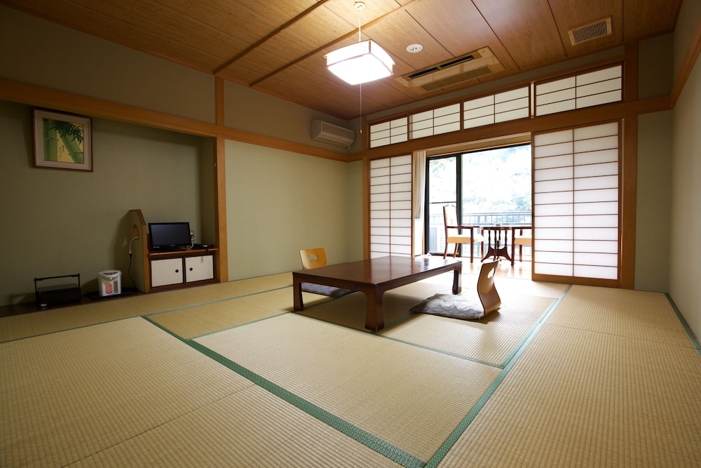 Japanese Style Room (10 tatami), Mountain View photo 2