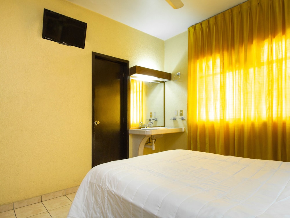 Standard Room, 1 Double Bed - Photo 7