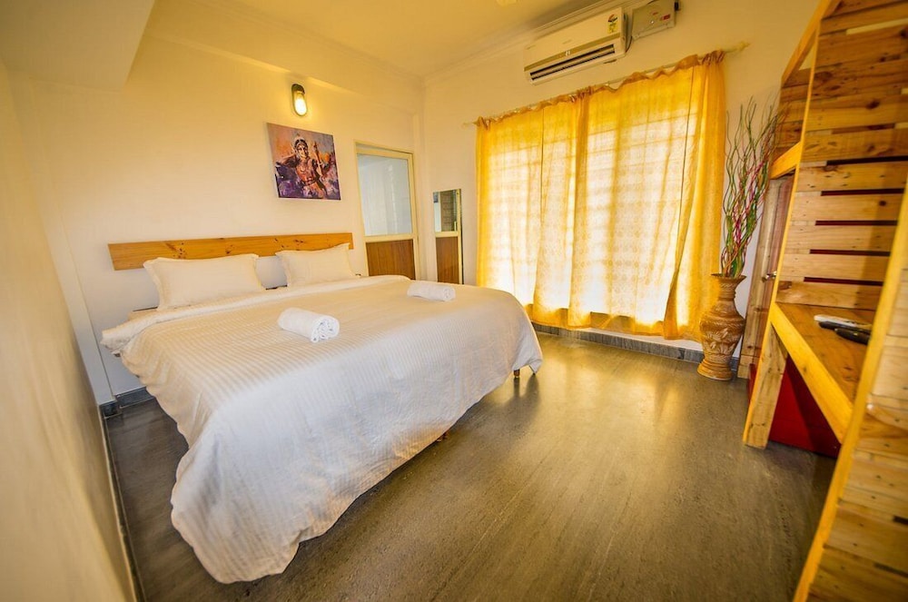 Premium Room - Photo 6