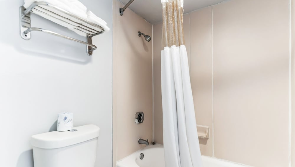 Standard Room, 2 Queen Beds, Non Smoking, Kitchenette - Photo 6