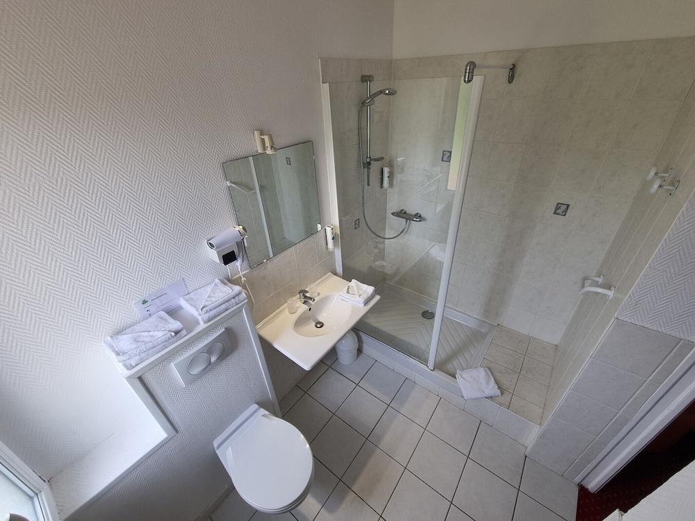 Standard Double Room - Photo 5