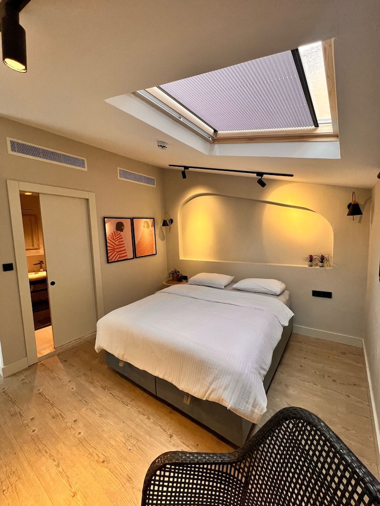 Standard Double or Twin Room photo 1