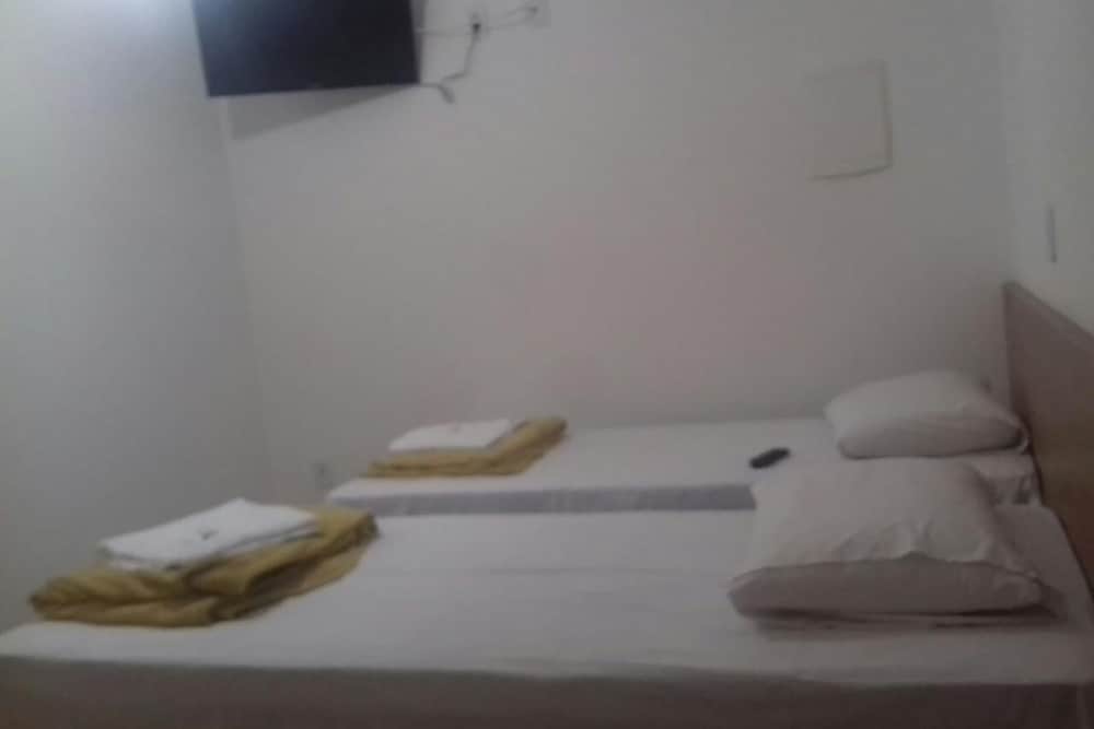 Twin Room photo 2