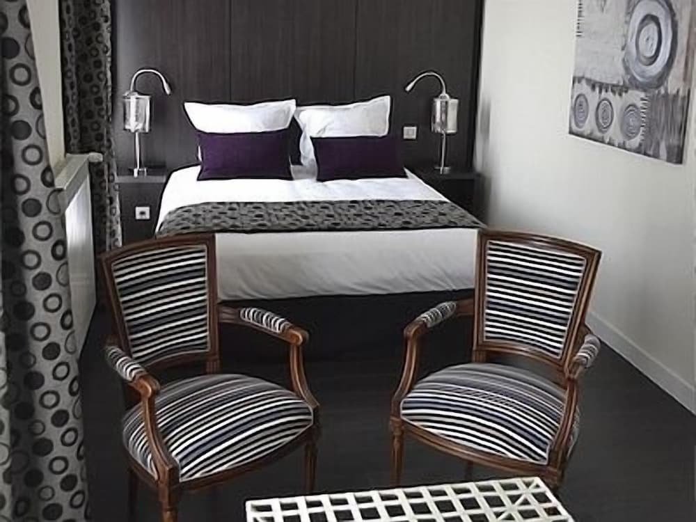 Comfort Suite photo 3