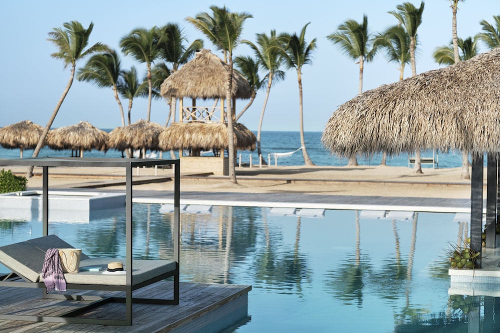 Excellence Club Two Story Rooftop Terrace Suite W/ Plunge Pool + 20% OFF SPA photo 3