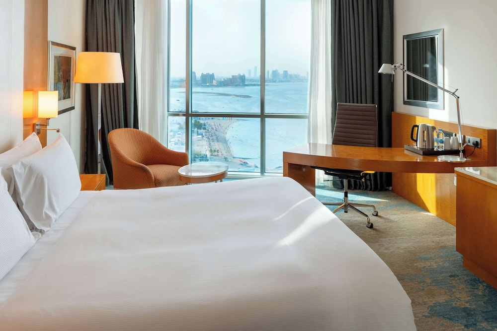 Room, 1 King Bed, Sea View - Photo 2