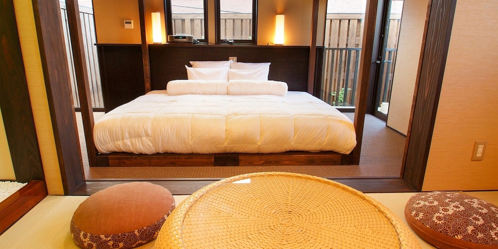 Japanese Western Style Double Room with Open-air Bath, Annex Building (Migi), Non Smoking photo 1