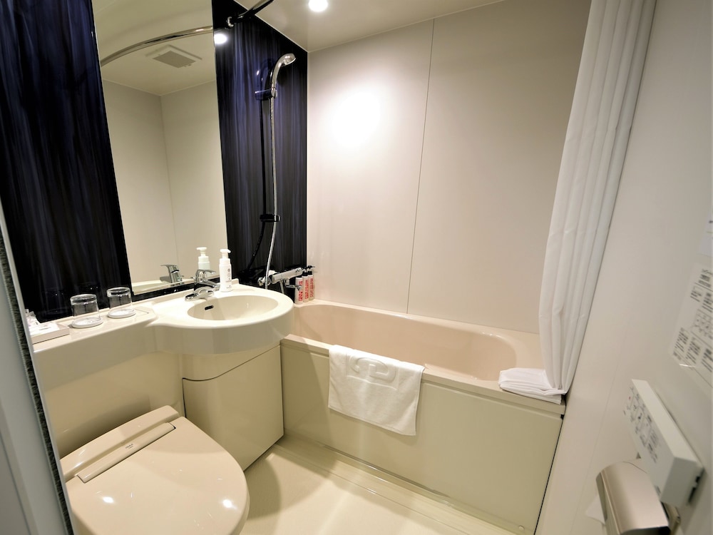 Twin Room, 2 Wide Beds, Smoking (A) - Photo 12