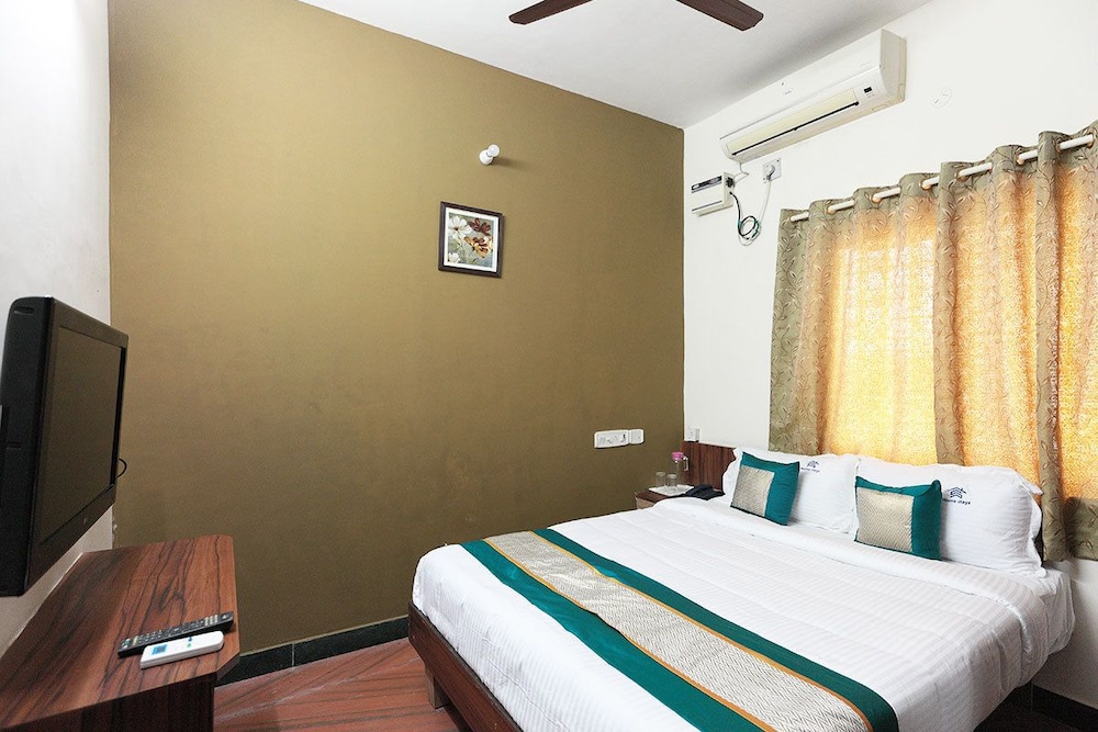 Standard Double Room, 1 King Bed photo 1