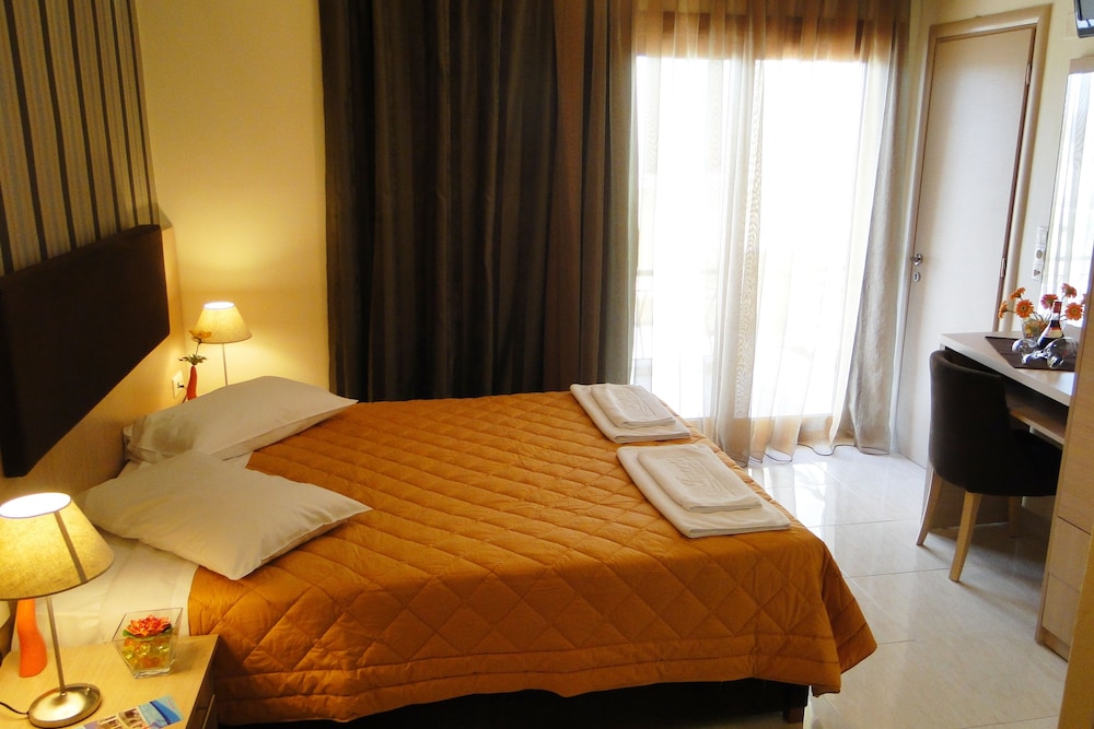 Double or Twin Room photo 2