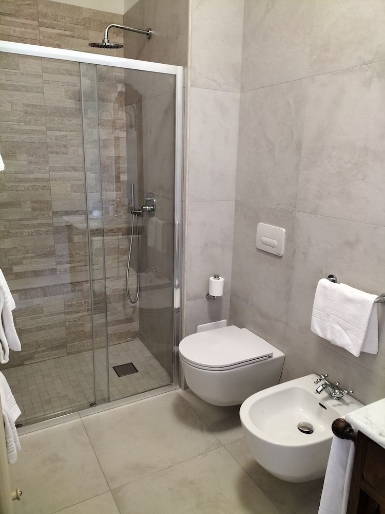 Economy Double or Twin Room, 1 Bedroom, Garden View photo 3