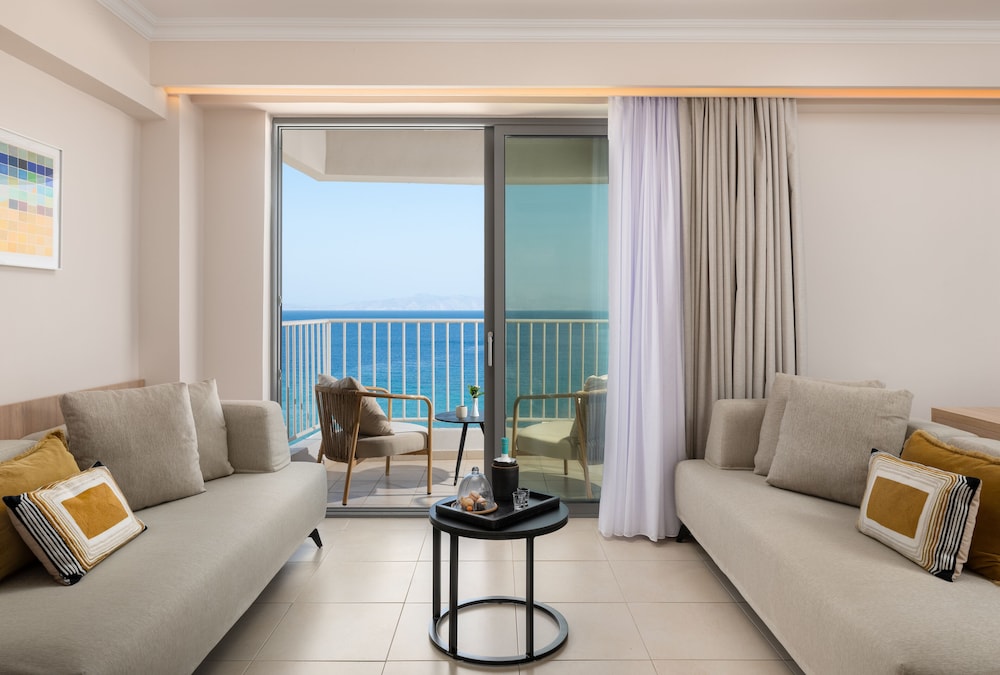 Deluxe Suite, Beachfront