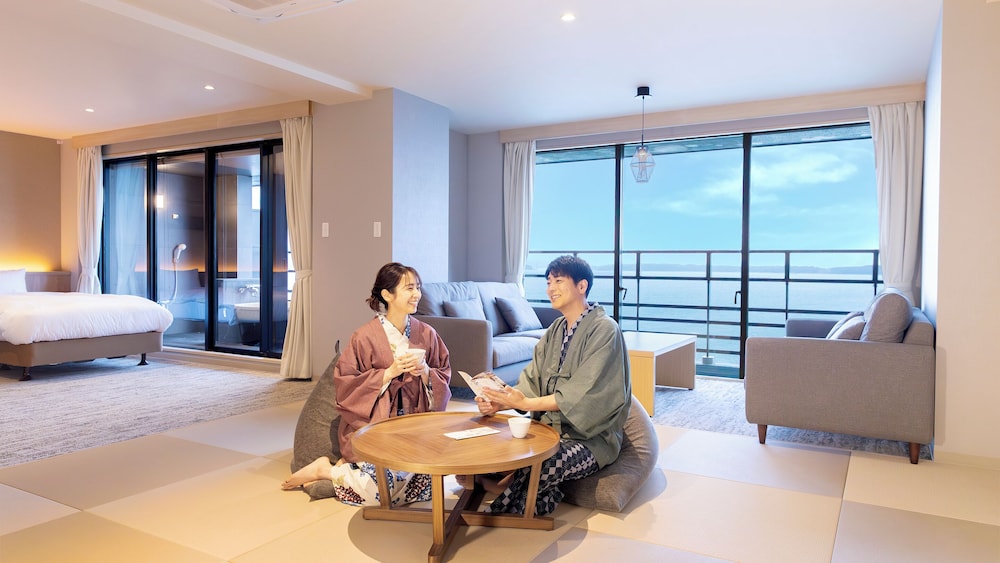 Superior Japanese-Western Twin Room for 6 Guests, with Open-Air Bath, Shower Only , Non Smoking photo 2