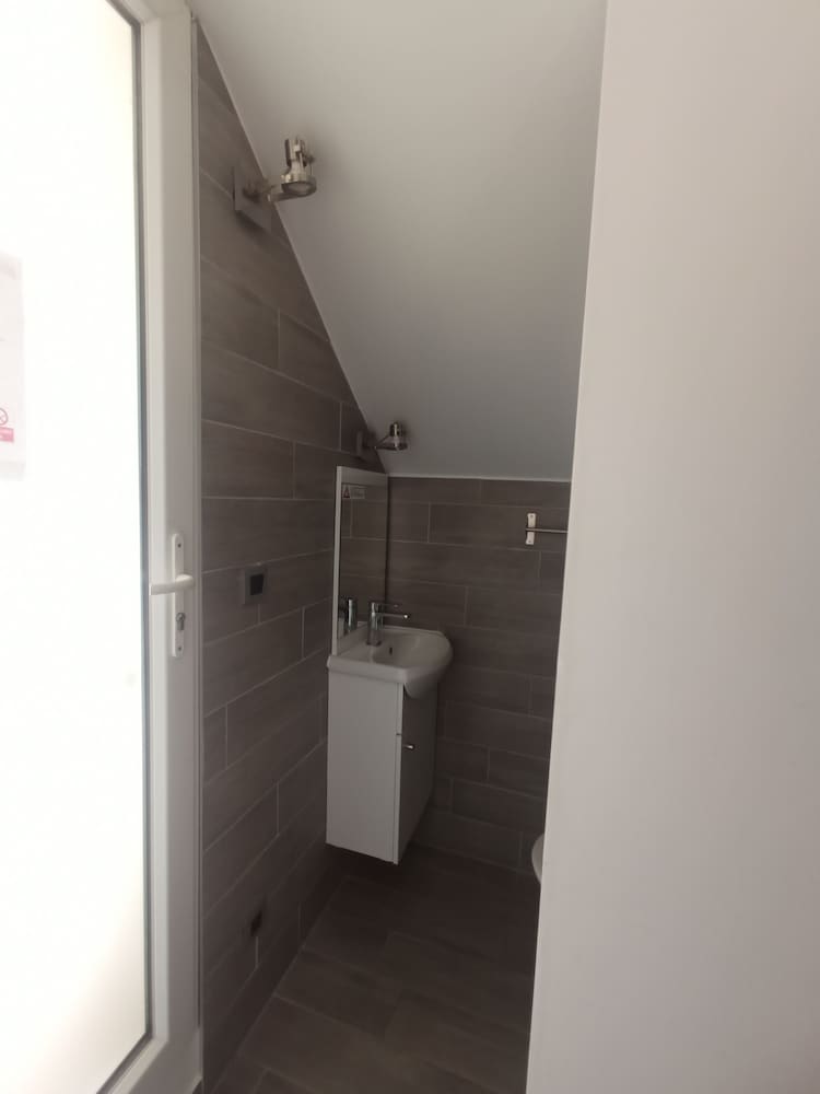 Room photo 2