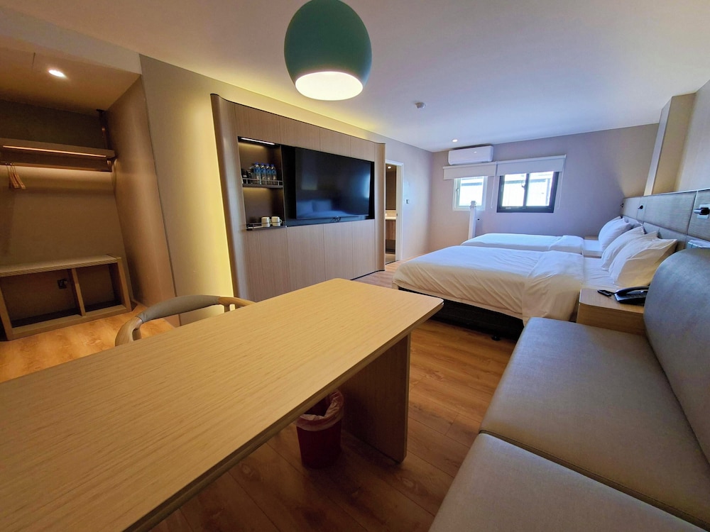 Deluxe Twin Room photo 2