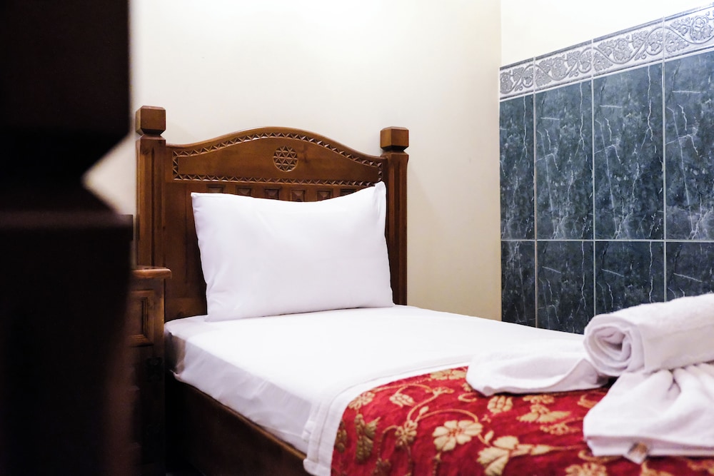 Deluxe Double Or Twin Room photo 2