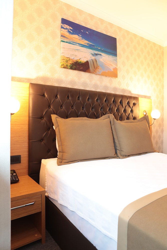 Standard Room, City View photo 2