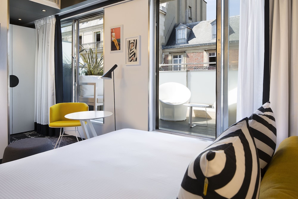 Elegance Room Terrace photo 3