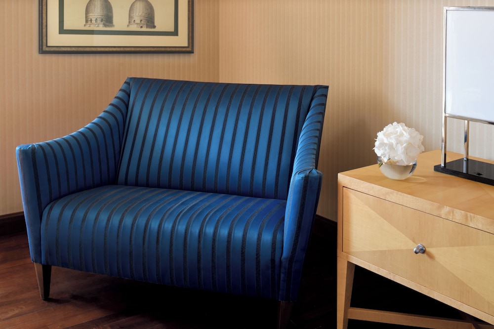 Classic Room, 1 King Bed, Accessible, Club Lounge Access (Club Floor) - Photo 3