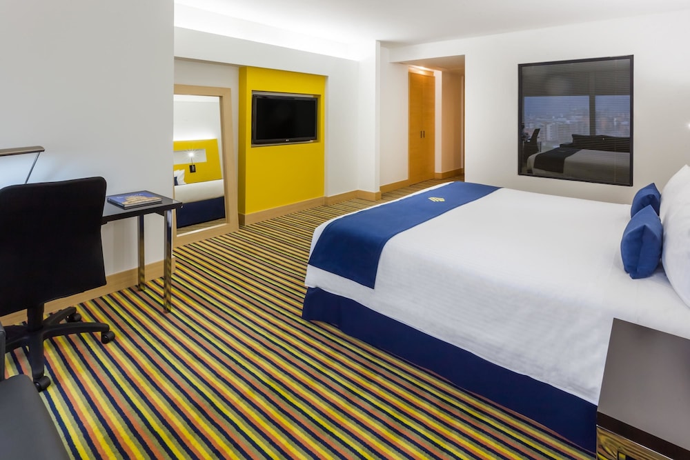 Executive Room, 1 King Bed photo 1