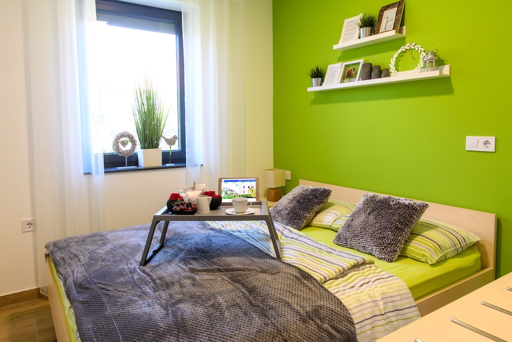 Apartment photo 1