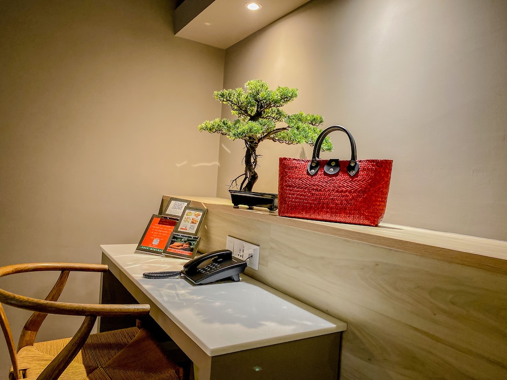 Executive Suite Room - Photo 17