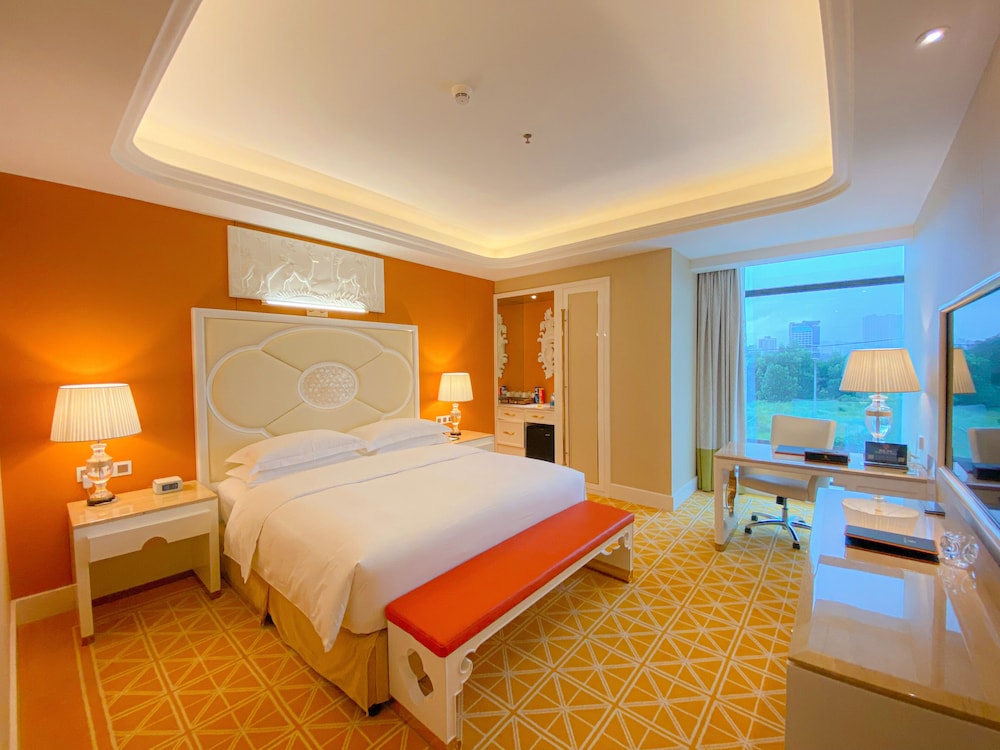 Superior Double Room, City View photo 2