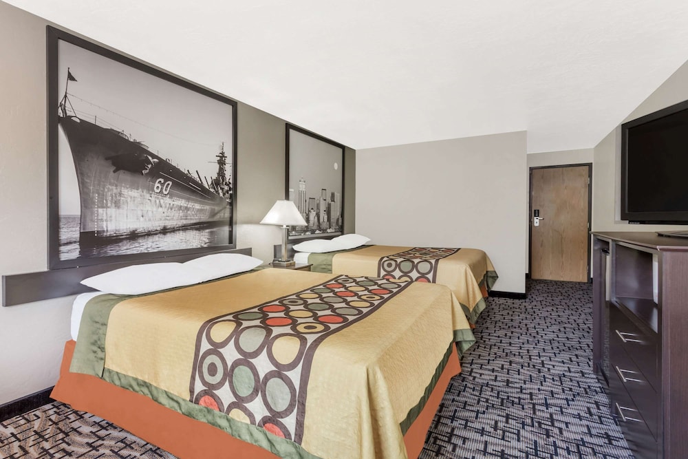 Studio Suite, 2 Queen Beds, Non Smoking - Photo 3