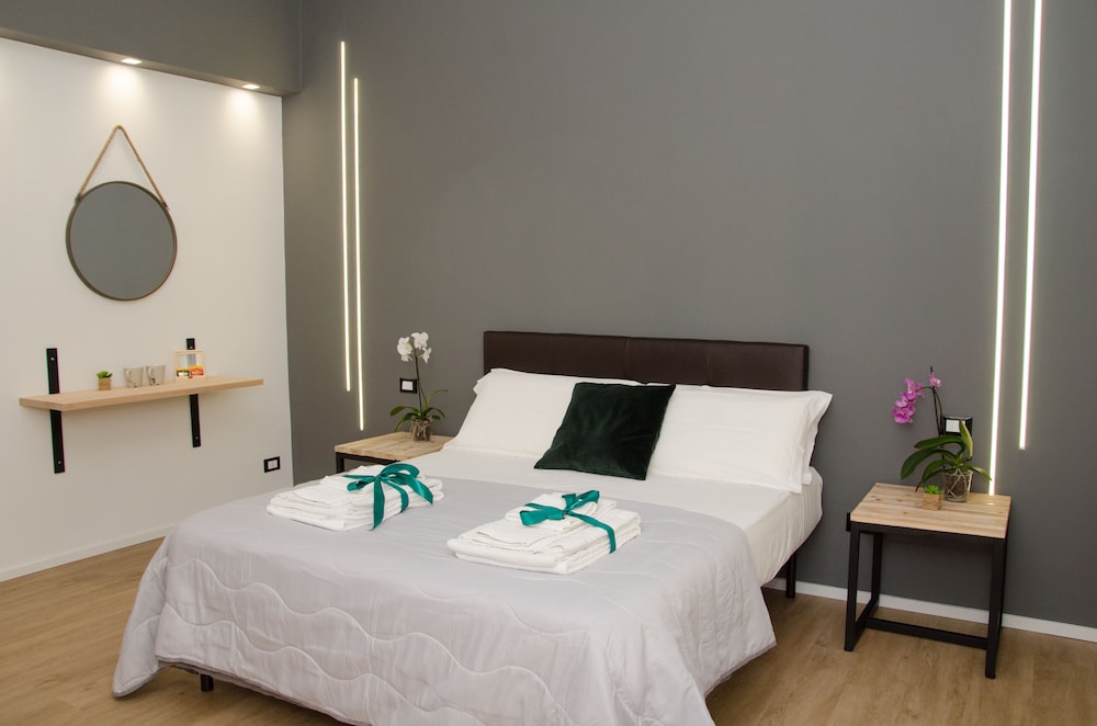 Deluxe Double Room (2) - Photo 2