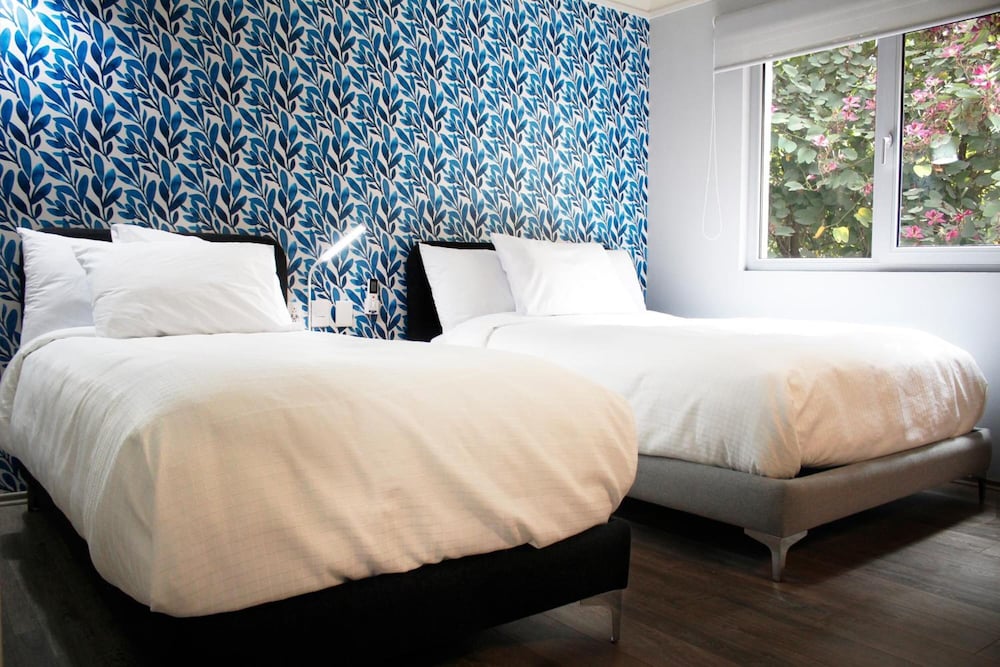 Family Room, 2 Double Beds, City View
