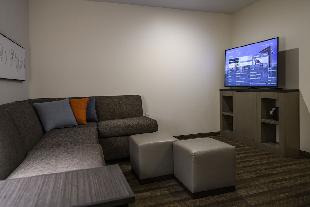 Suite, 1 Bedroom (Specialty) photo 2