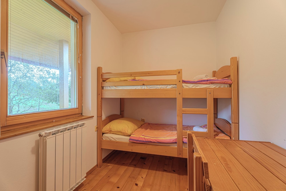 Family Apartment, Multiple Bedrooms (Oblak Estate Apartment Natasa)
