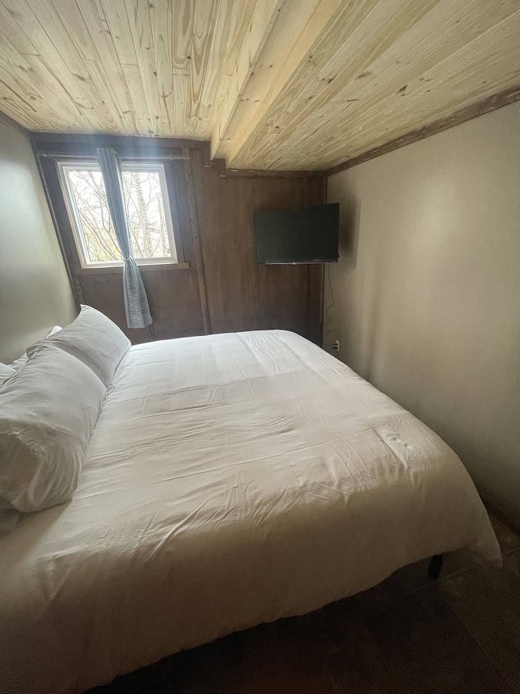 Superior Suite, 1 King Bed photo 2