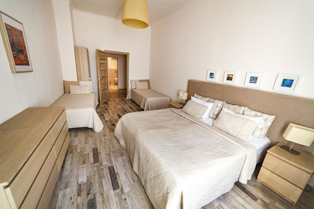 Standard Apartment, 2 Bedrooms, Kitchenette photo 3