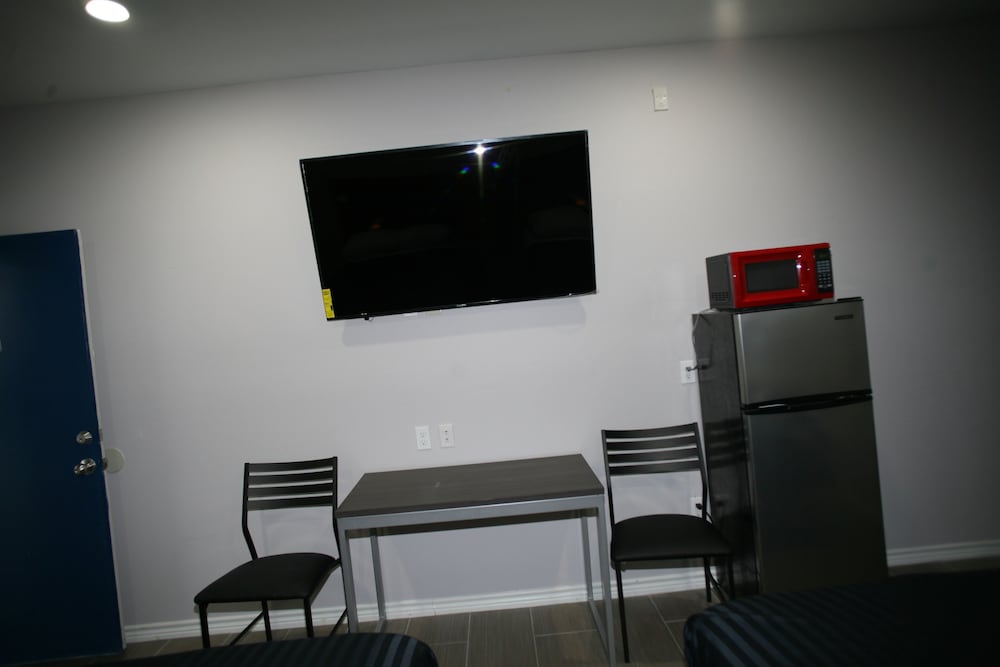 Basic Double Room photo 3