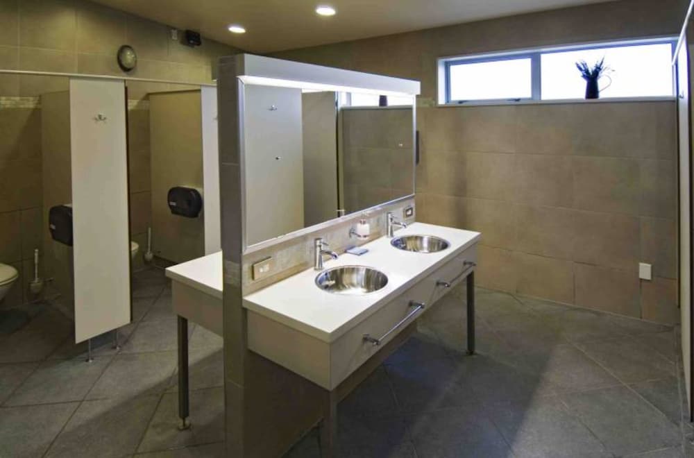 Family Cabin - Large (Studio) - Photo 9