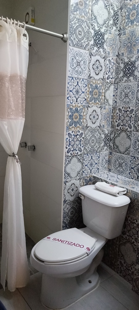 Basic Room - Photo 8