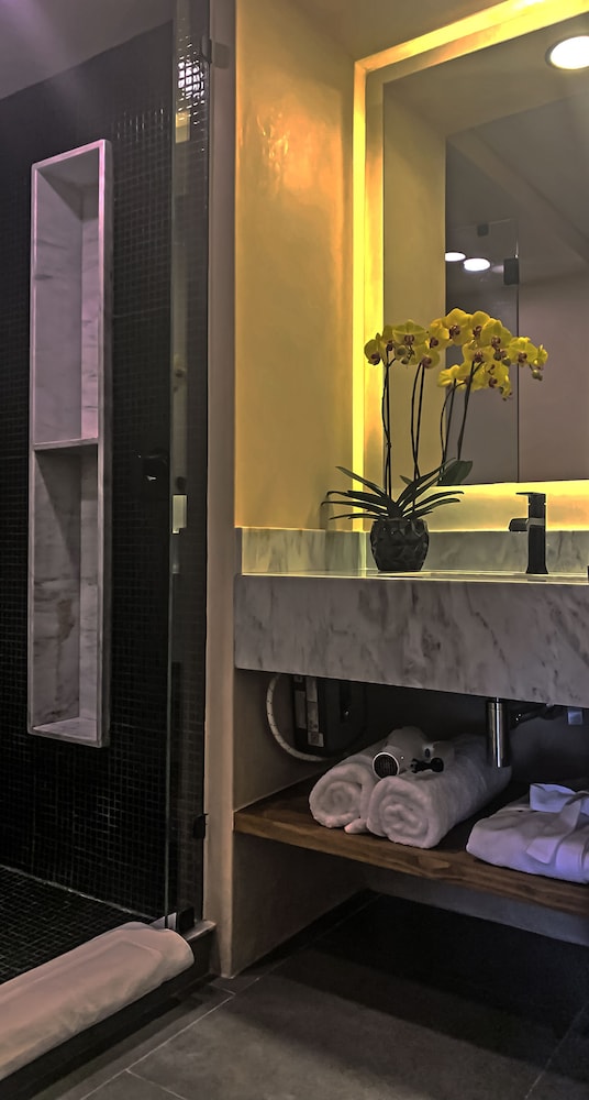 Available room
