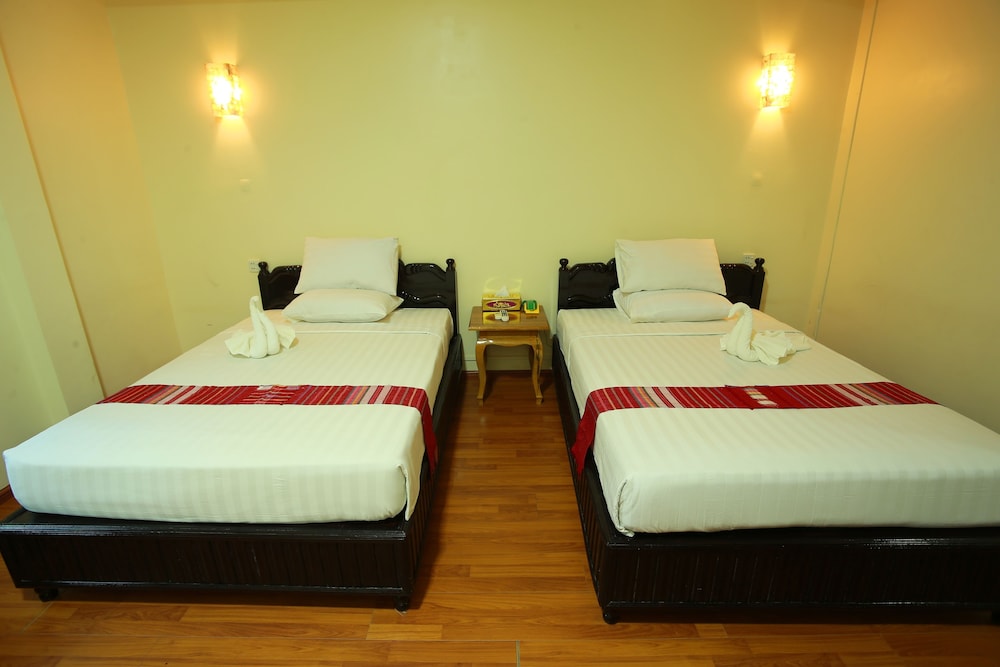 Deluxe Twin Room photo 3