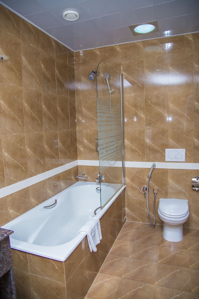 Standard Double or Twin Room - Photo 4