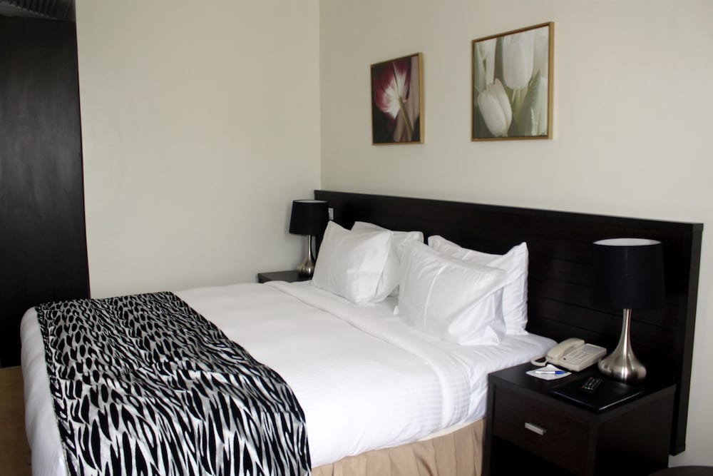 Deluxe Room, 1 Double Bed, City View photo 1