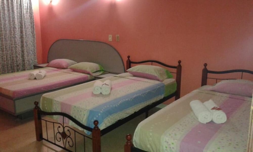 Basic Quadruple Room photo 1